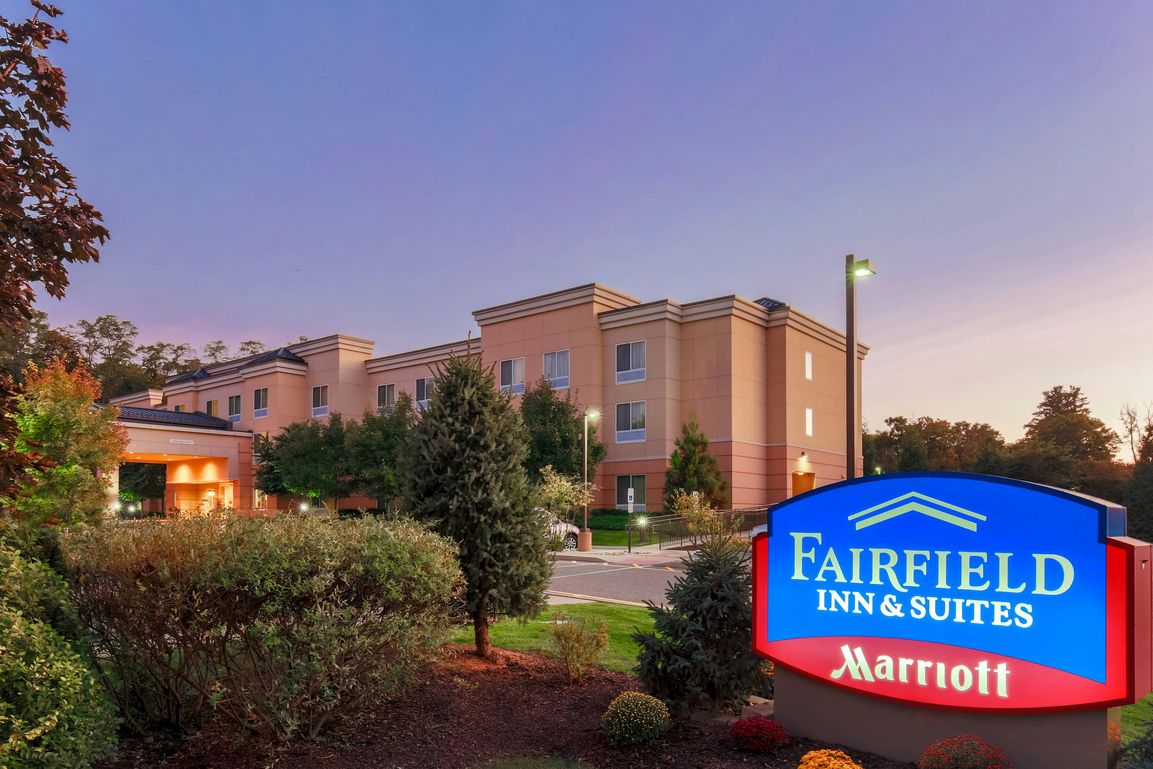 Fairfield Inn Suites Mahwah 1/11