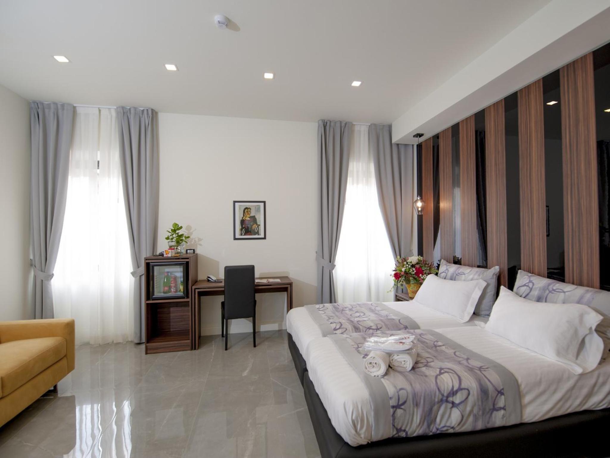 Quadruple room