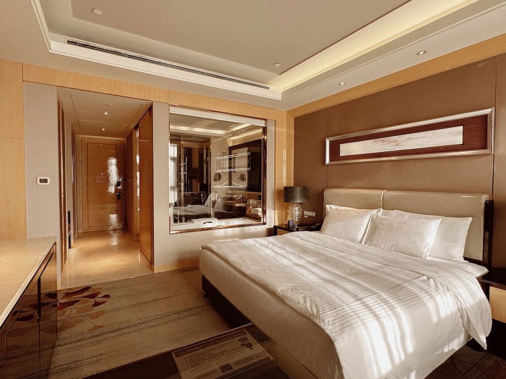 Wanda Realm Dandong 17/70