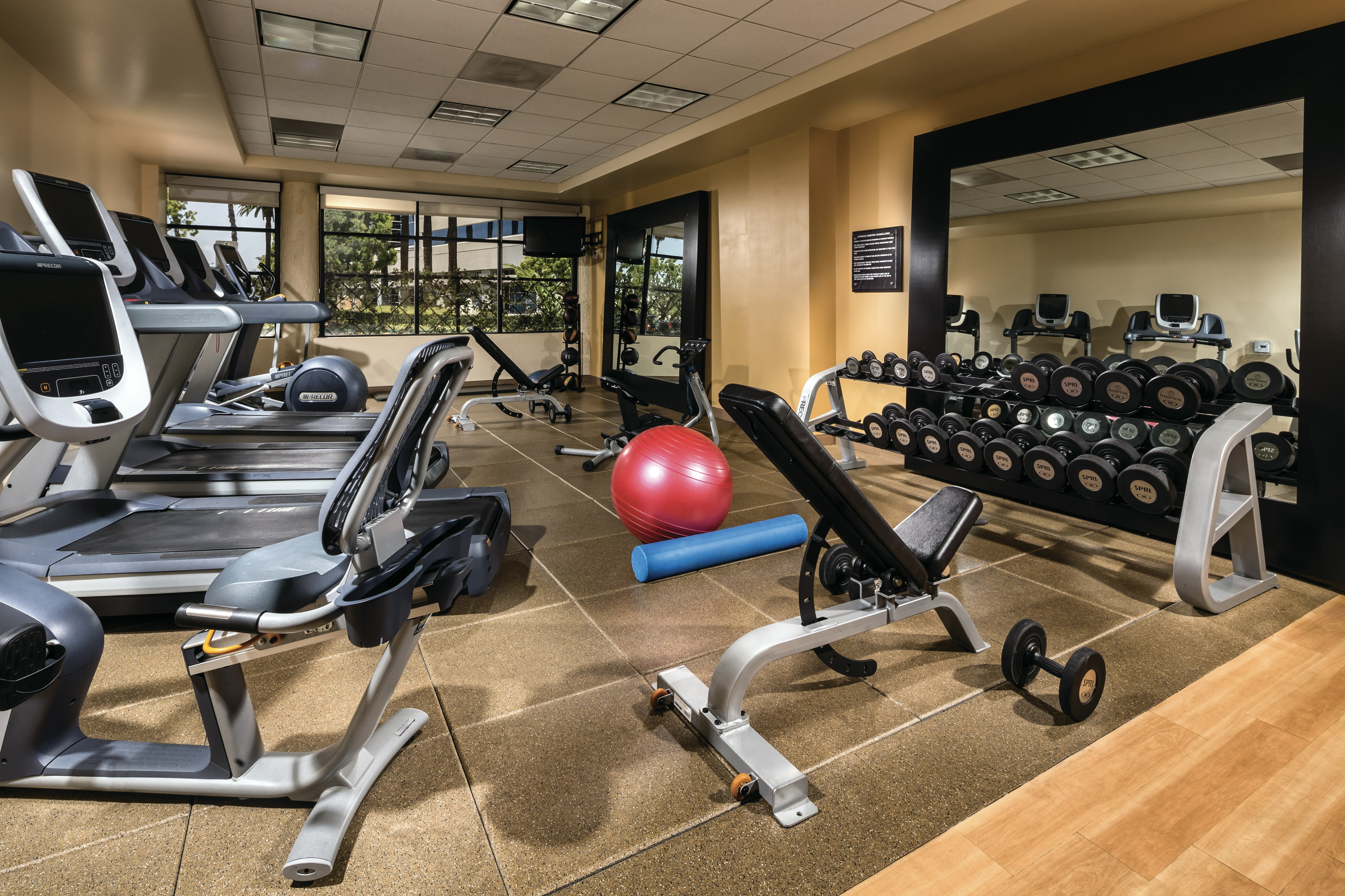 DoubleTree by Hilton Hotel Carson CA 41/84