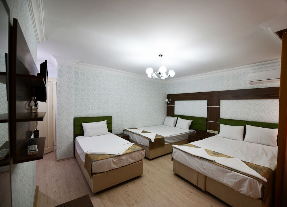 De Maree Hotel 4/53