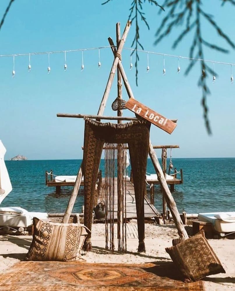La Brezza Beach & Hotel Yalikavak 40/50