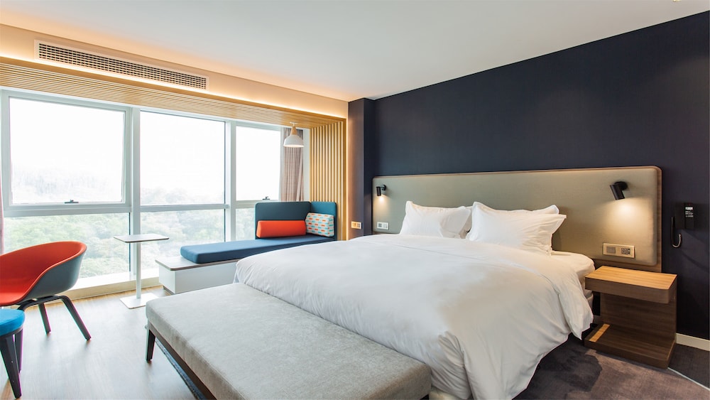 Holiday Inn Express Jiangmen Jianghai 14/79