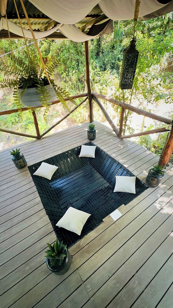 Canaima Chill House 18/50