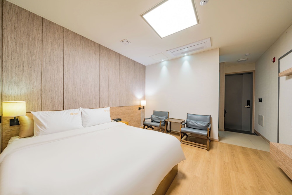 Yeosu Stay Hotel 9/53