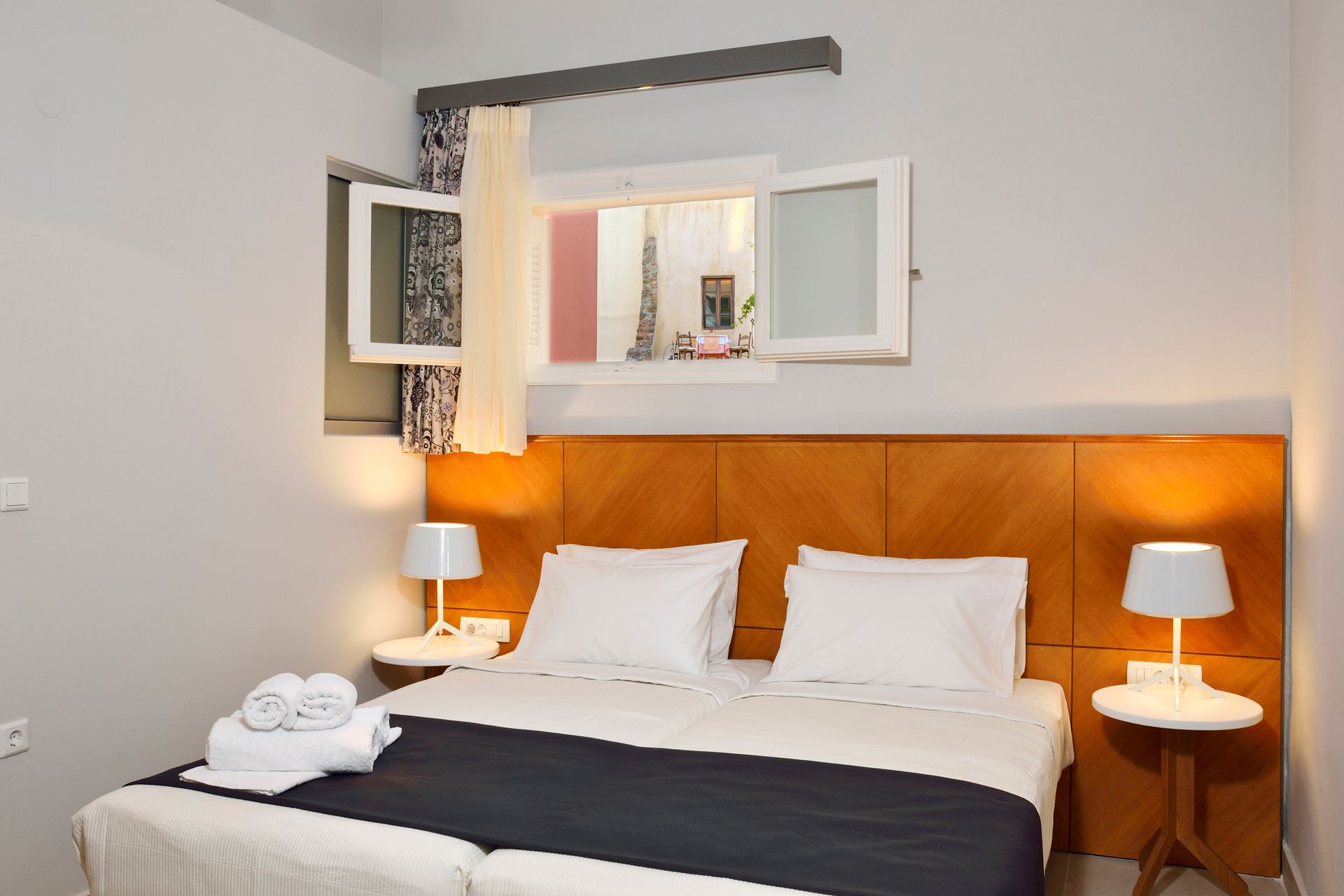 STANDARD, DOUBLE BED