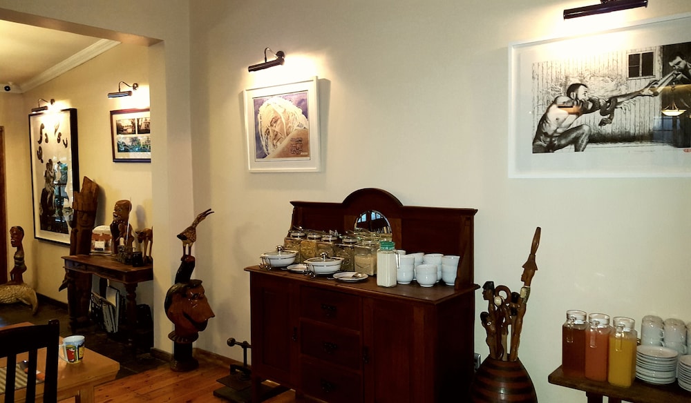 African Roots Guest House 7/50
