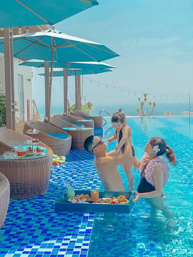 Haian Beach Hotel And Spa 61/71
