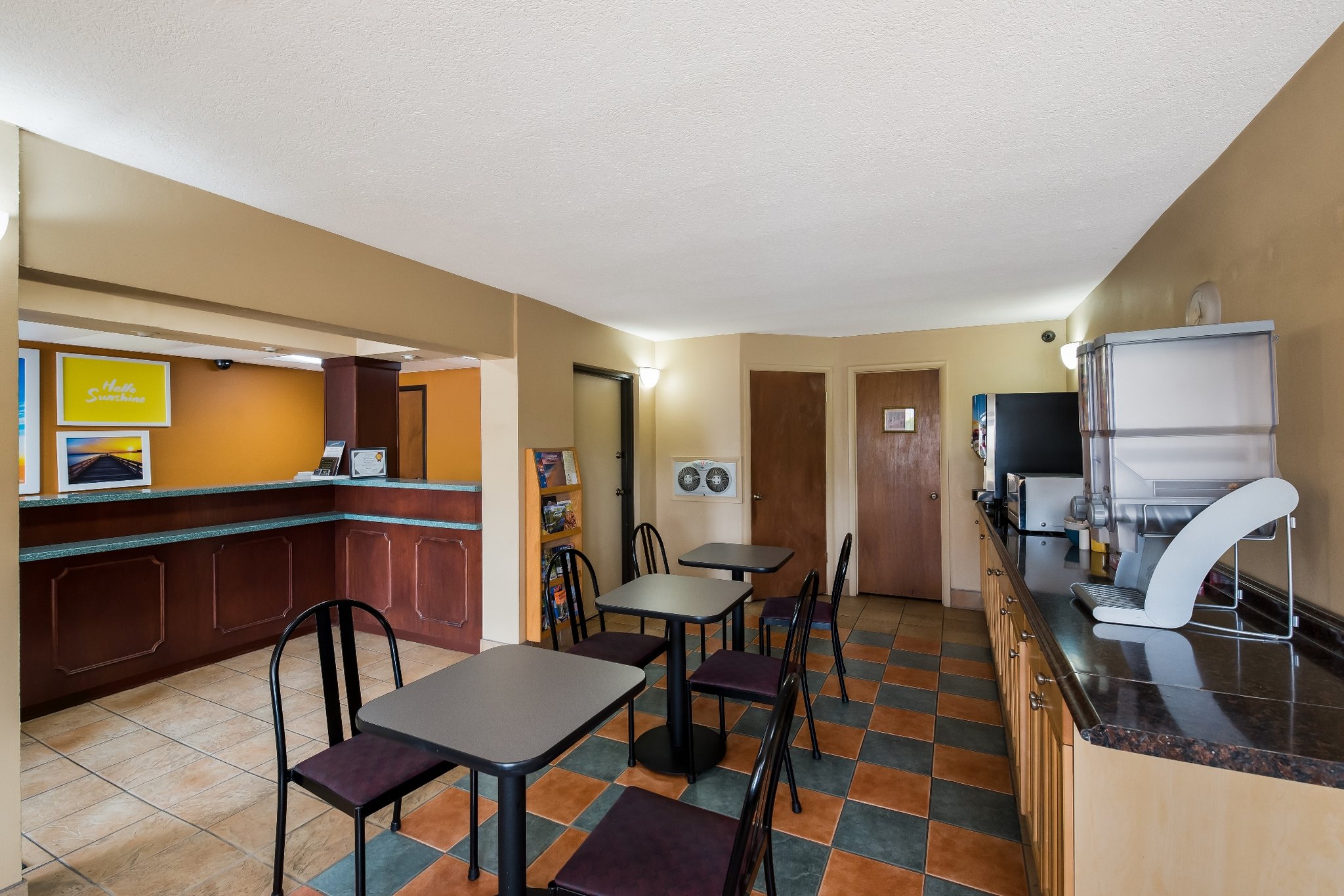 Red Carpet Inn Elkton 22/34