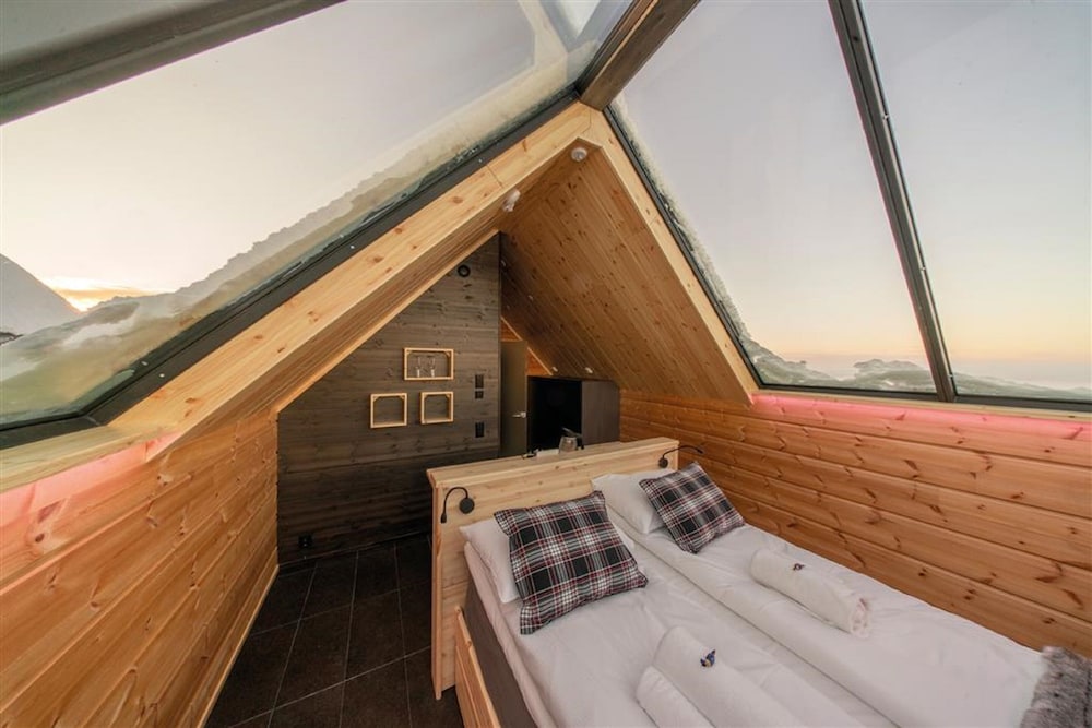 Star Arctic Hotel 35/63