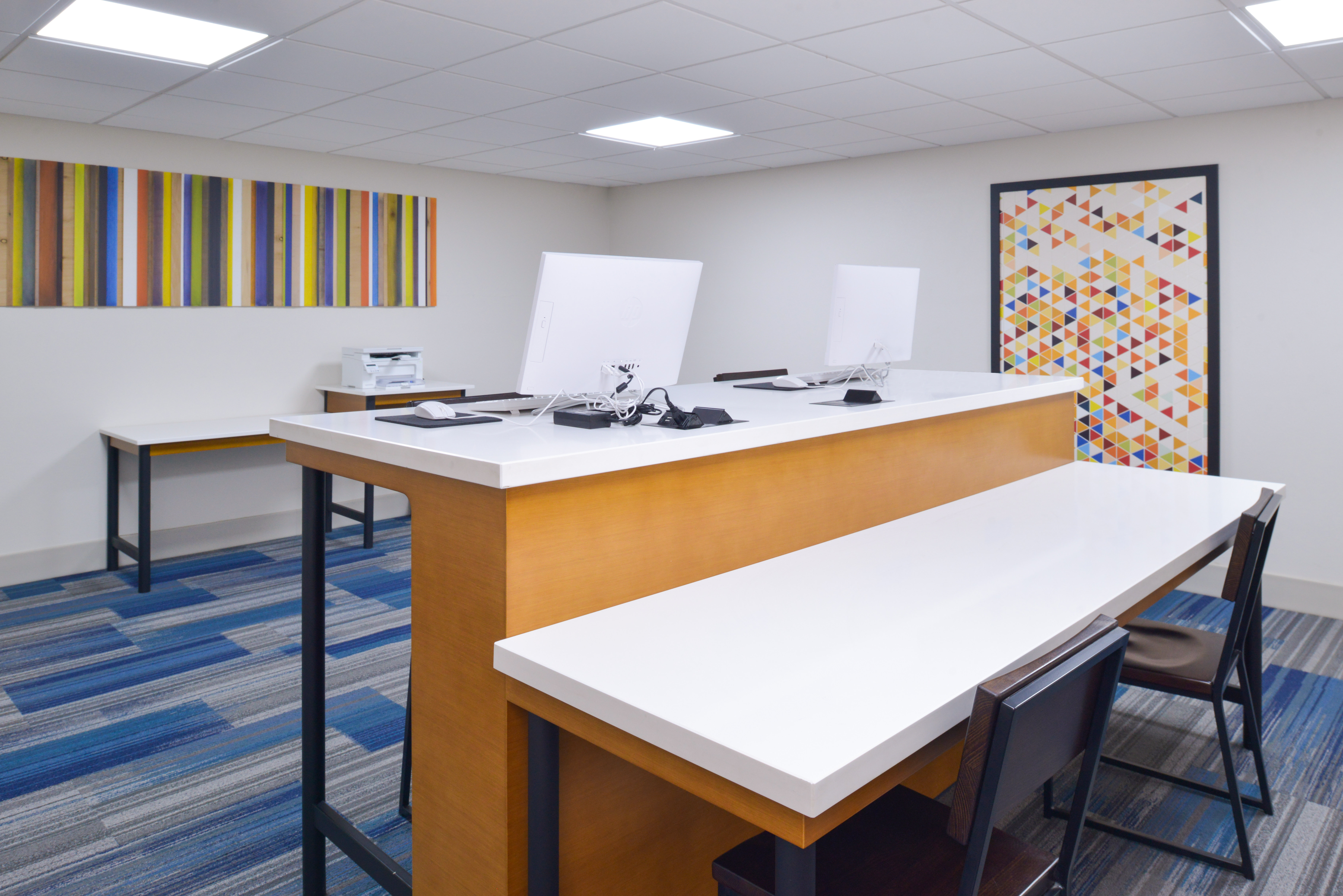Holiday Inn Express Suites Shreveport Downtown Hotel 39/41
