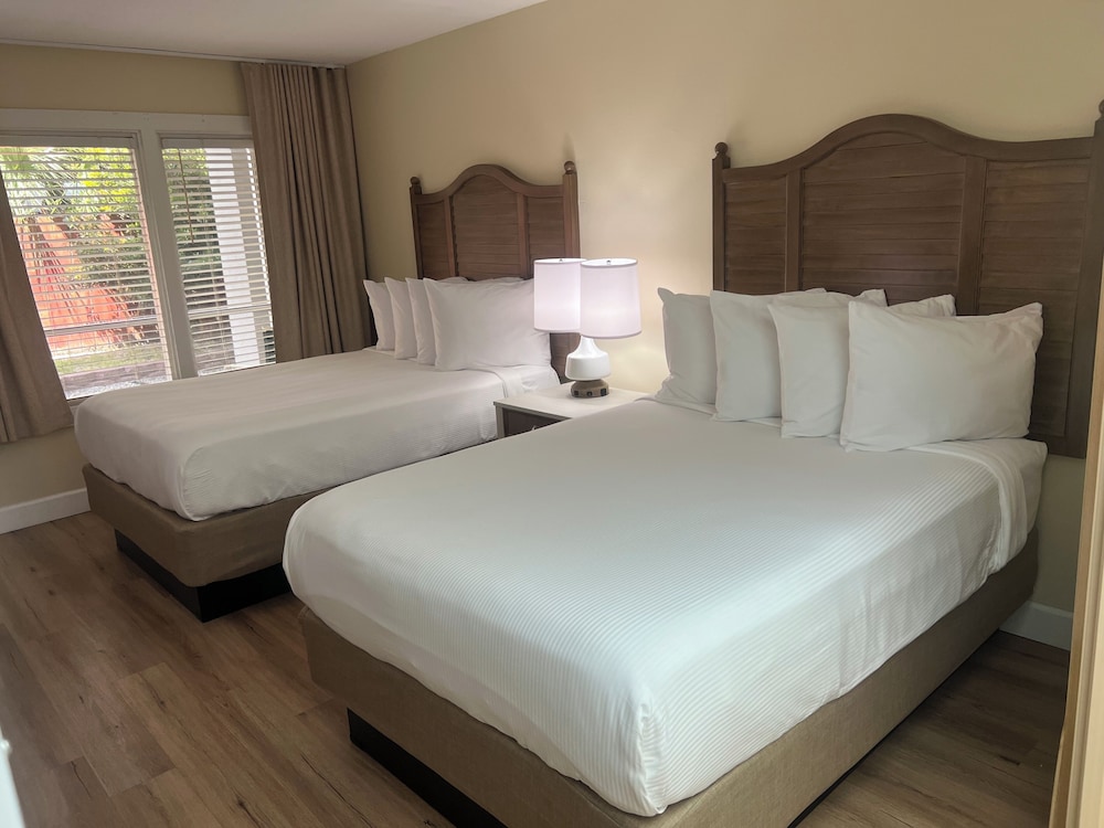 Destin Holiday Beach Resort 18/50