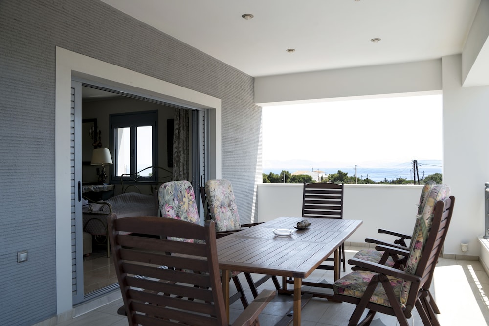 Villa D'irene 38/50