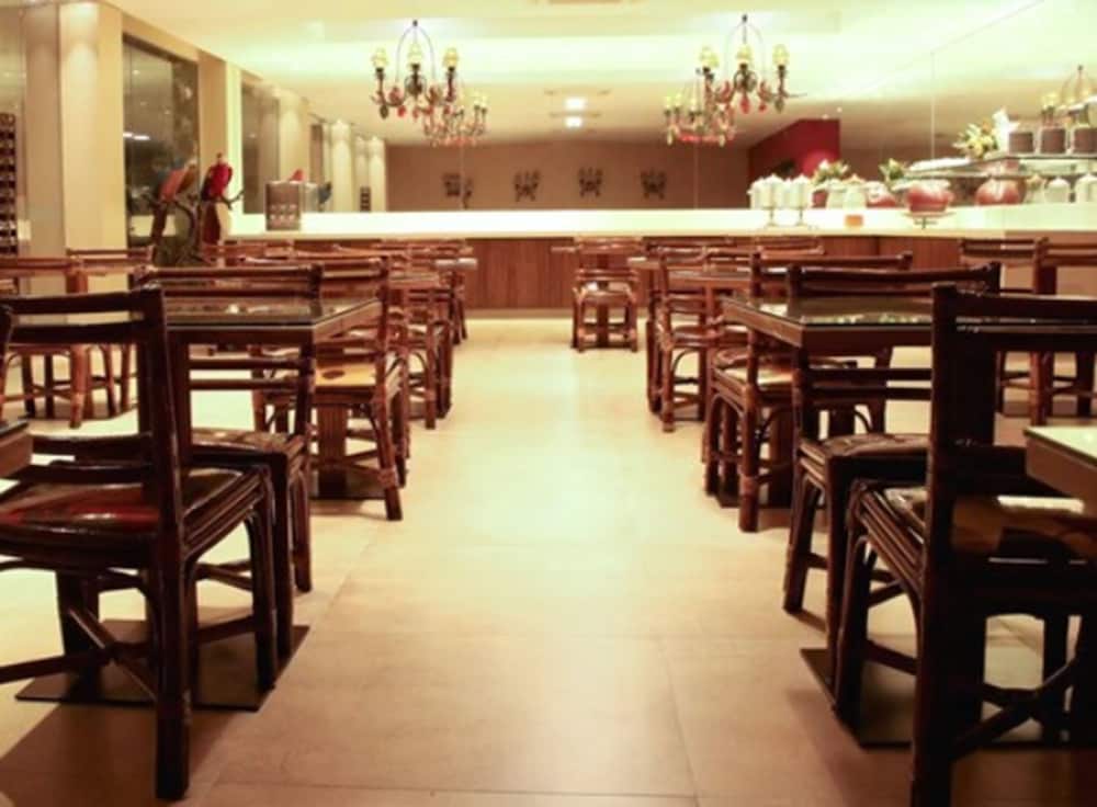 Amazon Plaza Hotel 37/47
