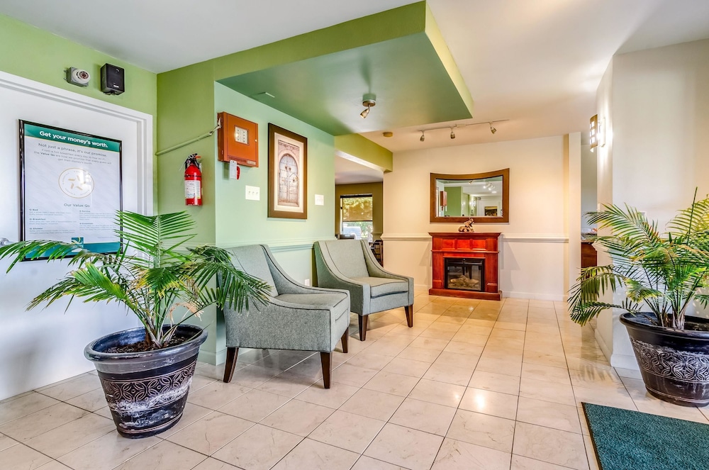 Quality Inn & Suites Creedmor - Butner 27/39