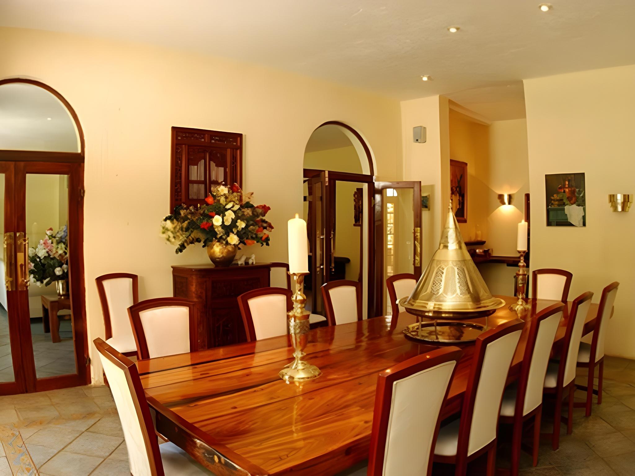 Annabel S of Bryanston 36/39