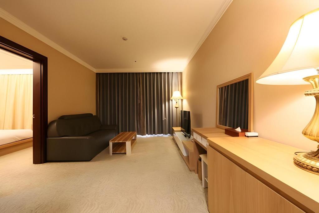 Hotel Master Daecheon 20/35