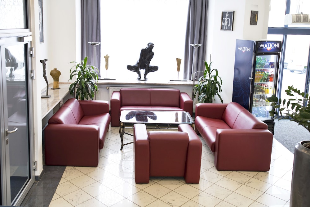 HOTEL MARTTEL 33/62