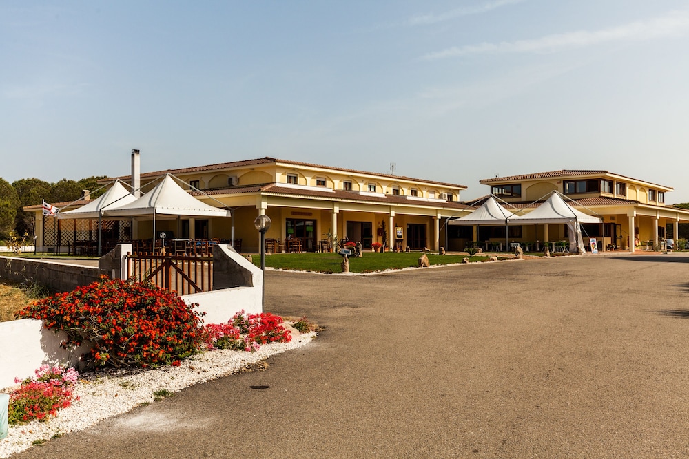 Petri Marini Hotel & Resort 2/44