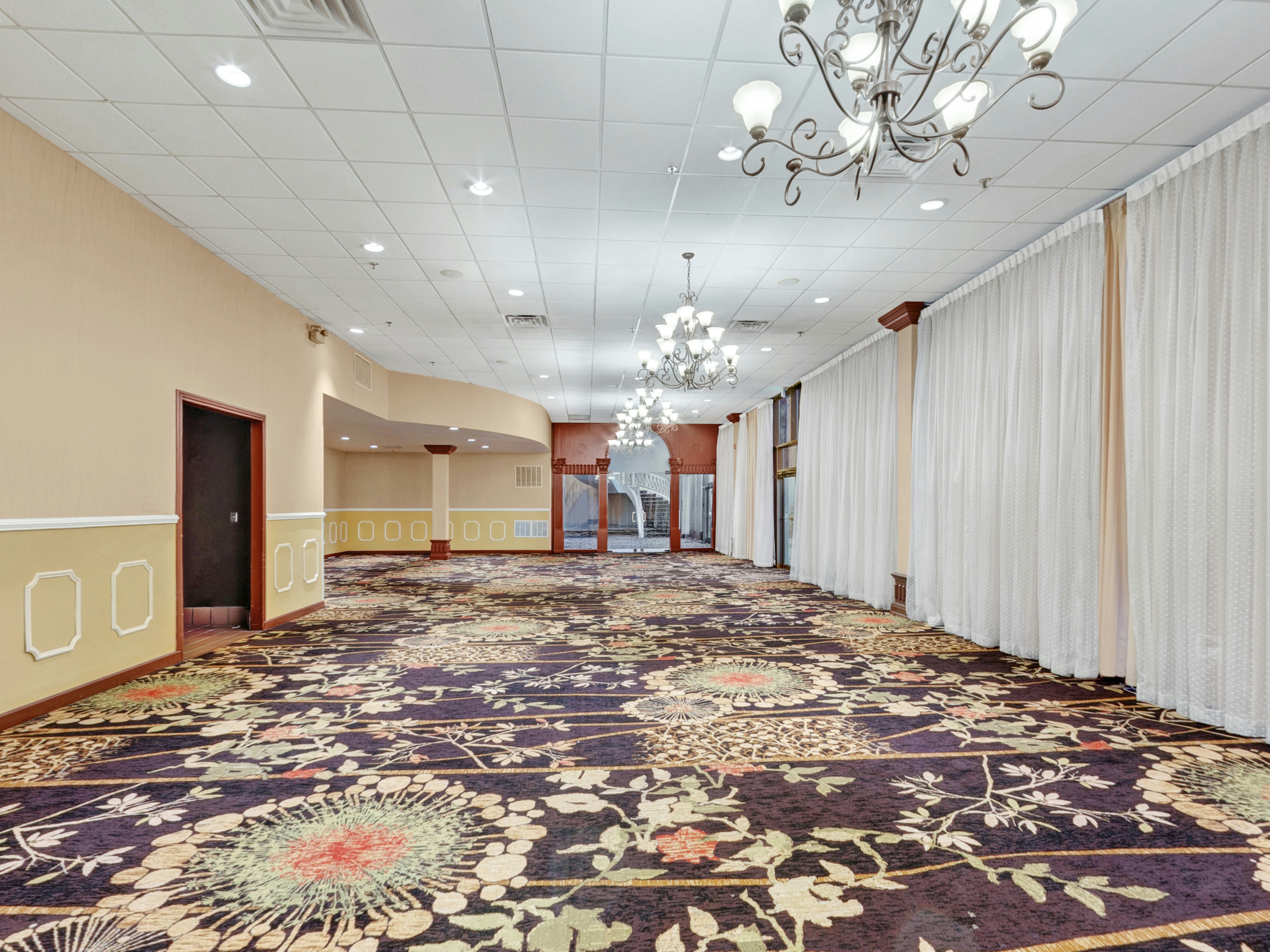 Doubletree Hotel Charlottesville 41/43