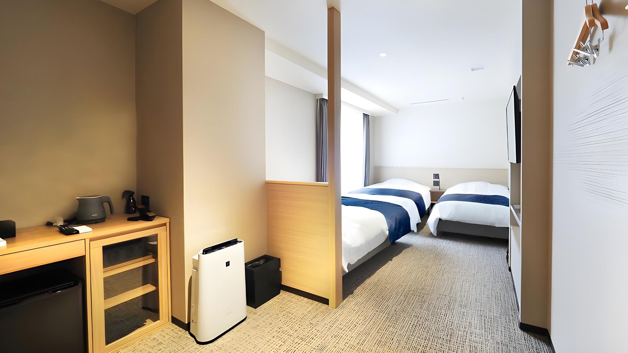 Universal, Triple, 3 Beds