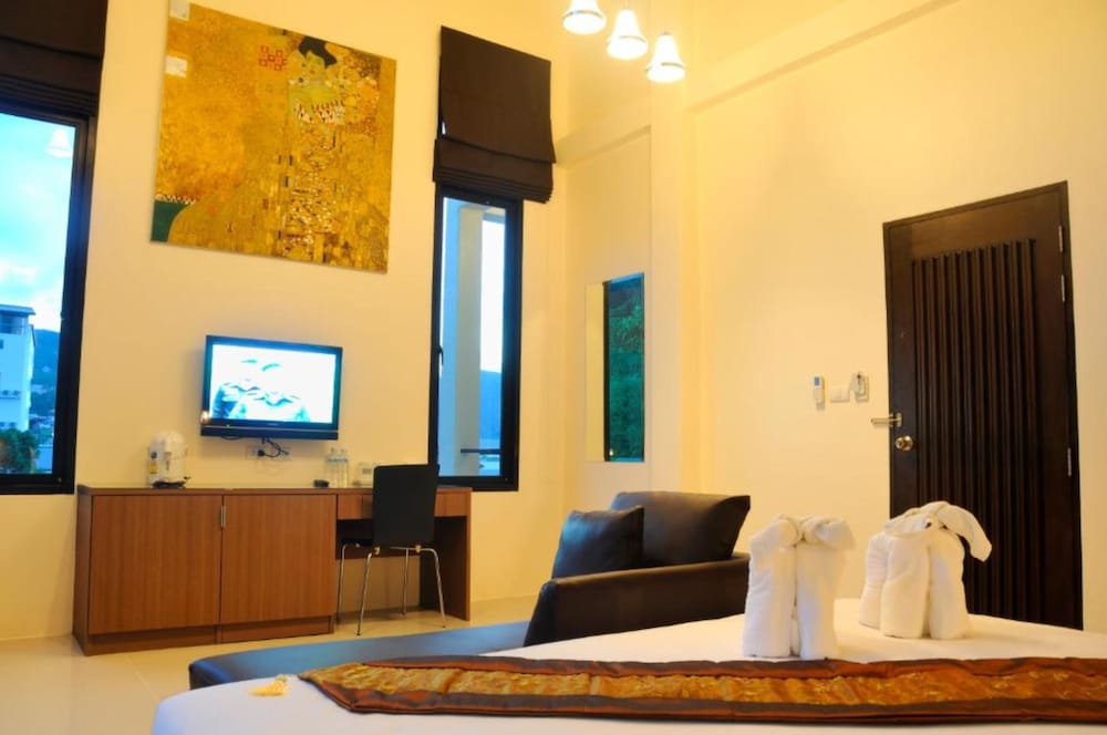 The Wave Hotel Patong 40/73