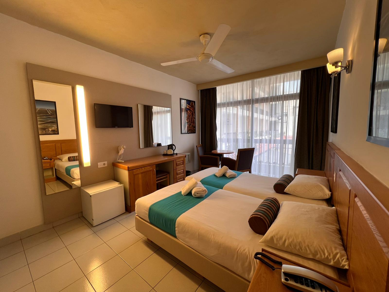 Standard, Double or Twin Bed