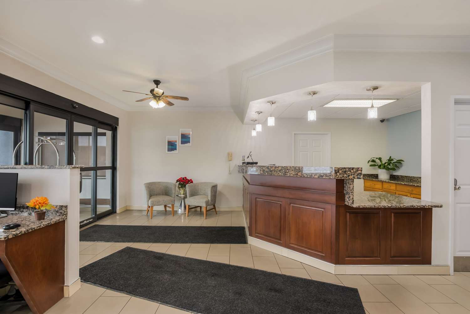 MainStay Suites Joliet I-80 9/47