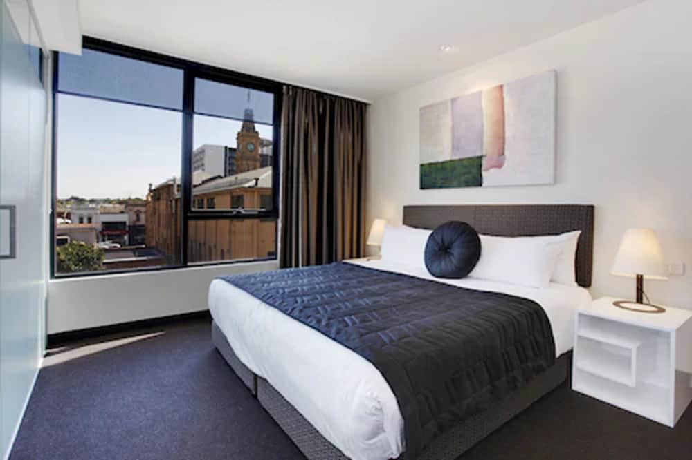 MainStay Suites Hawthorn 10/48