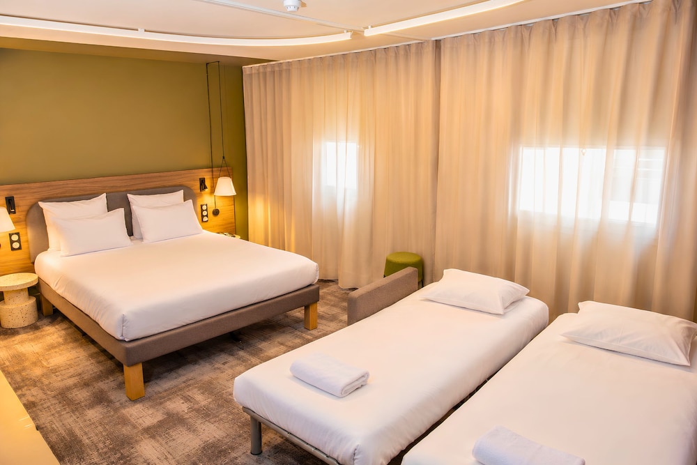 Novotel Suites Clermont Ferrand Polydome 18/72
