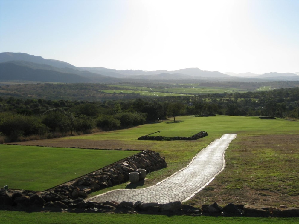 Nkonyeni Lodge & Golf Estate 48/54