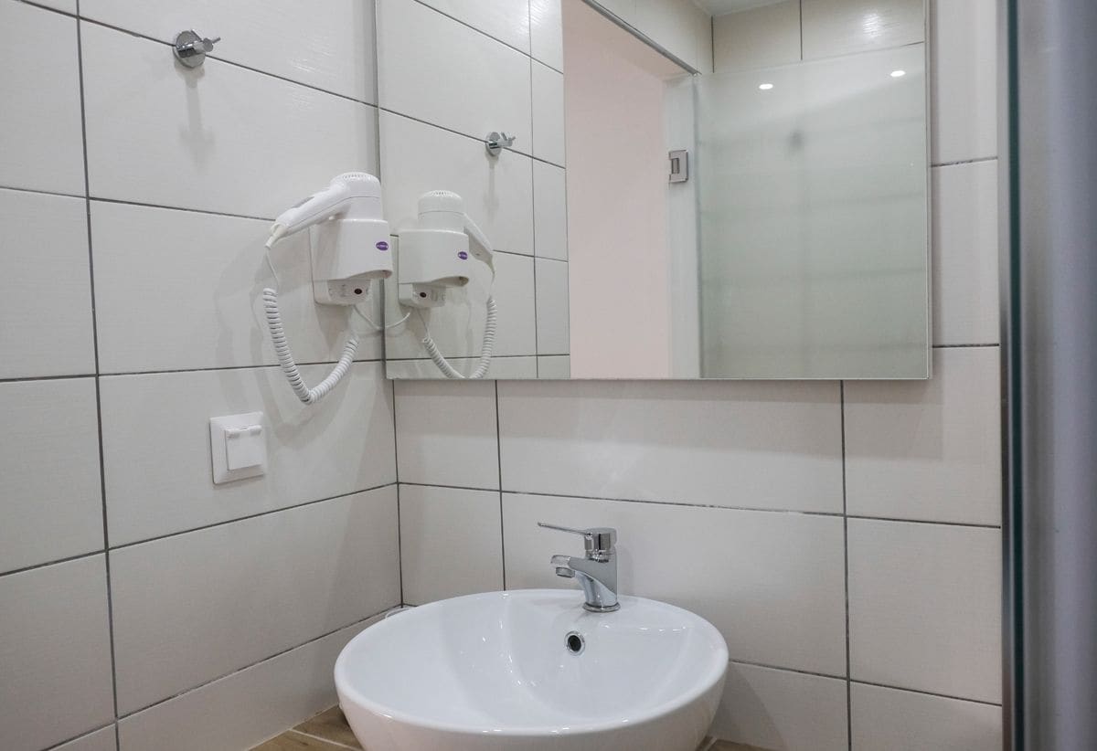 غرفة كومفورت ثلاثية بسرير كوين وسرير فردي، Hotel Vozina 8/9