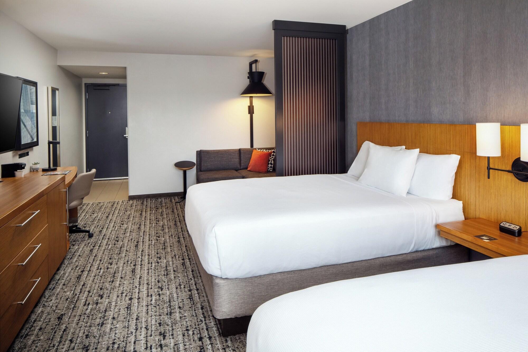 Room, Multiple Beds, High Floor