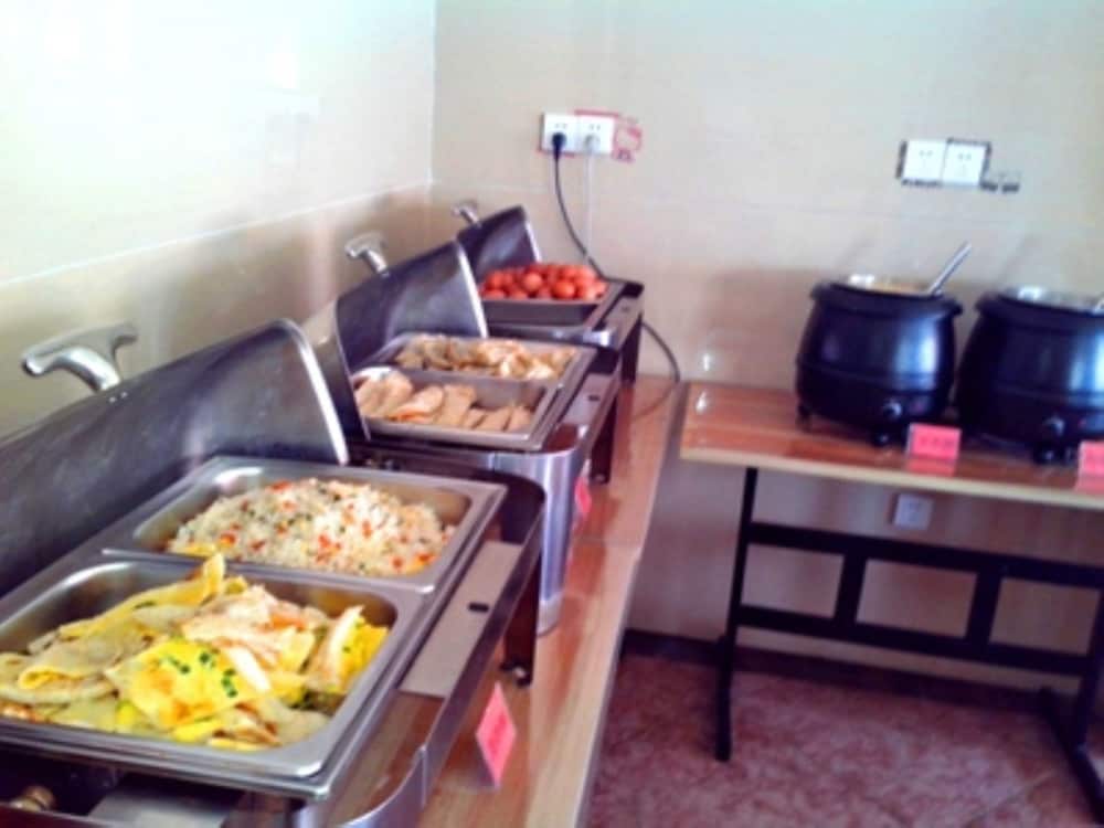 Greentree Inn Lianyungang Guanyun Wenzhou Shangmaocheng Express Hotel 11/19
