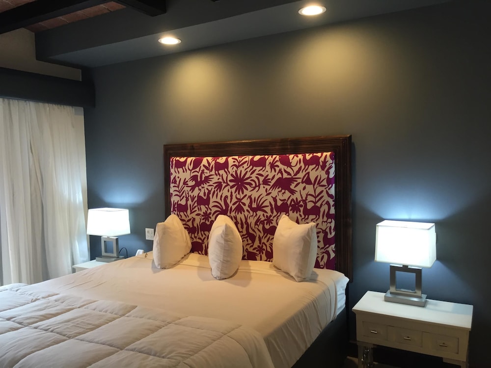 Americas Best Value Inn - Posada El Rey Sol 7/28