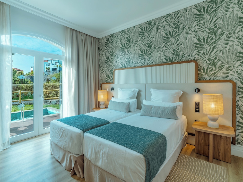 Preferred Club, Double Bed, Pool Access