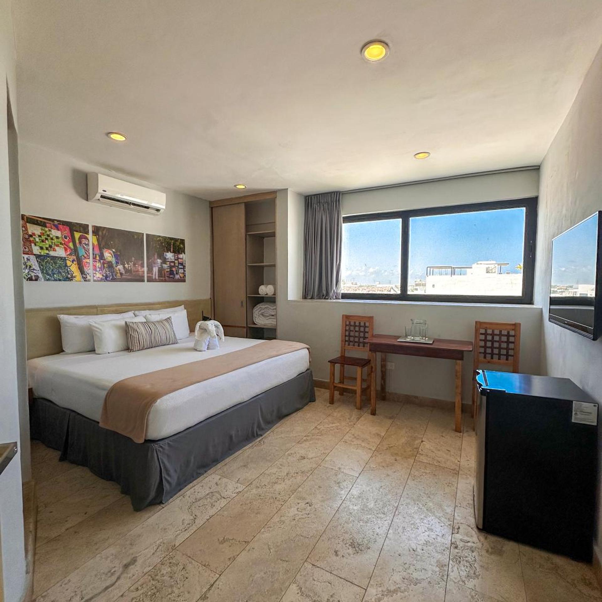 Room, King Bed