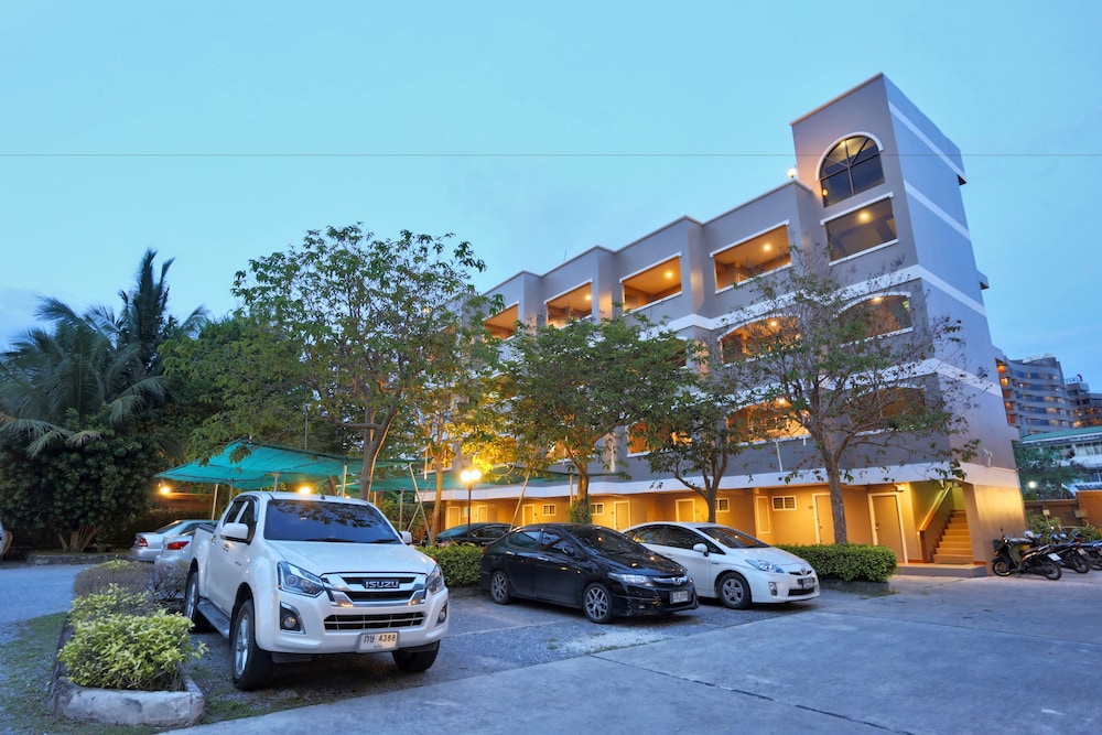 Pattra Mansion by AKSARA Collection 56/66