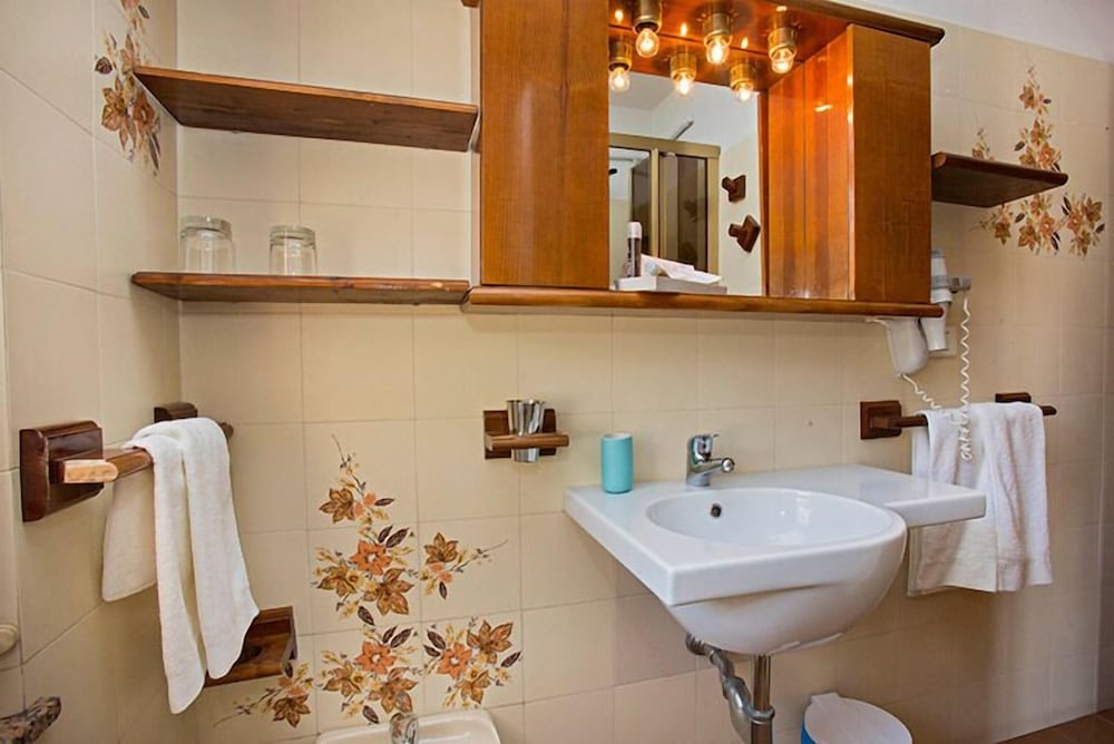 Hotel Lo Squalo 41/41