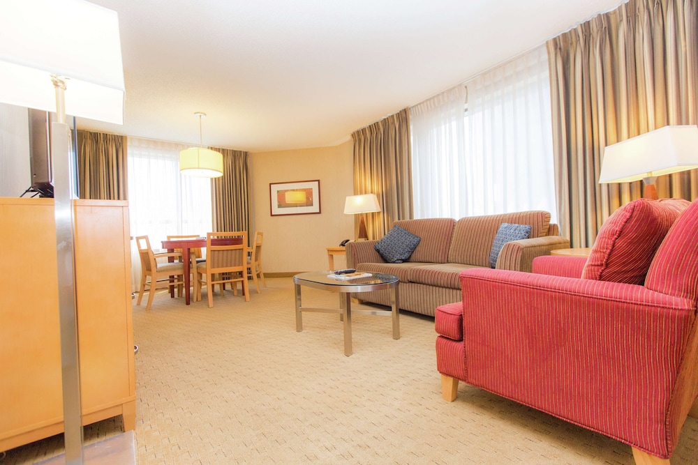 Embassy Suites By Hilton Washington D C Convention Center 52/96