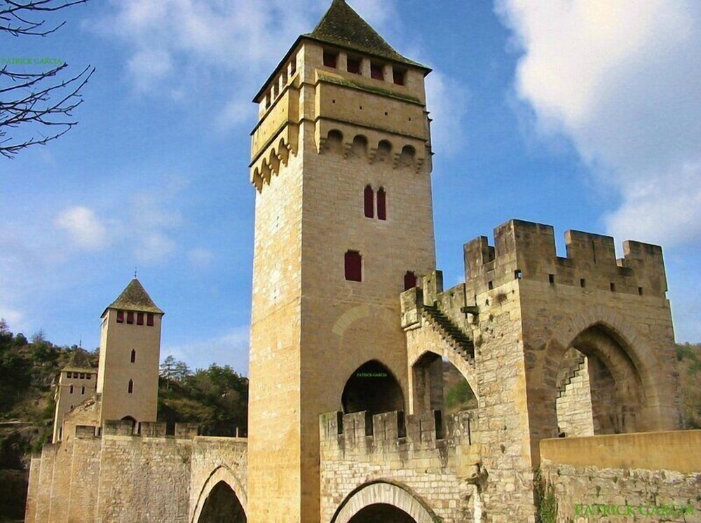 Campanile Cahors 54/59