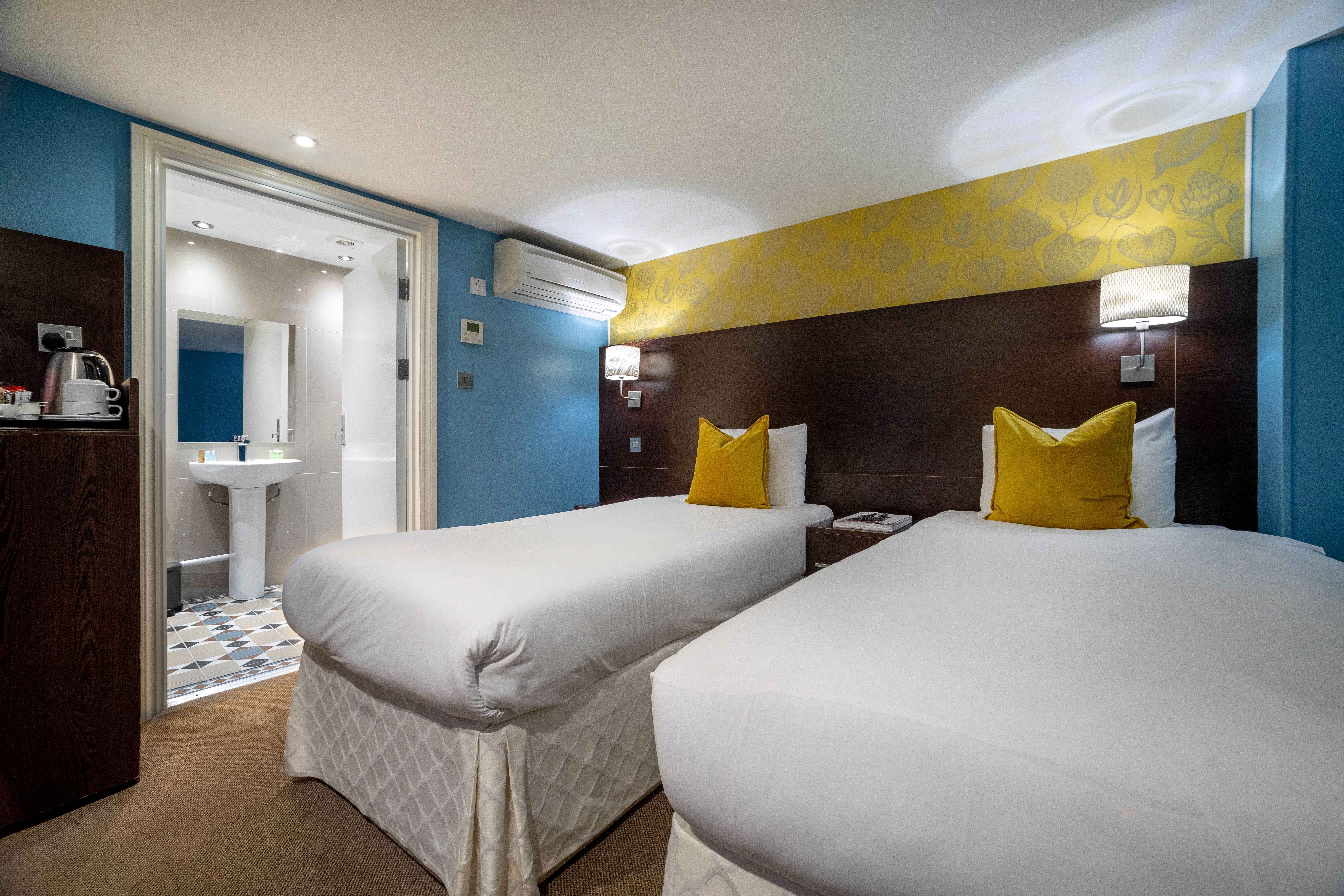 Hotel Shepherds Bush London 11/46