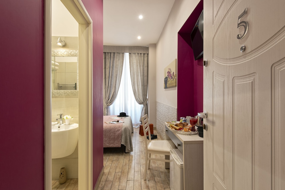 Five Rooms Rome 49/63