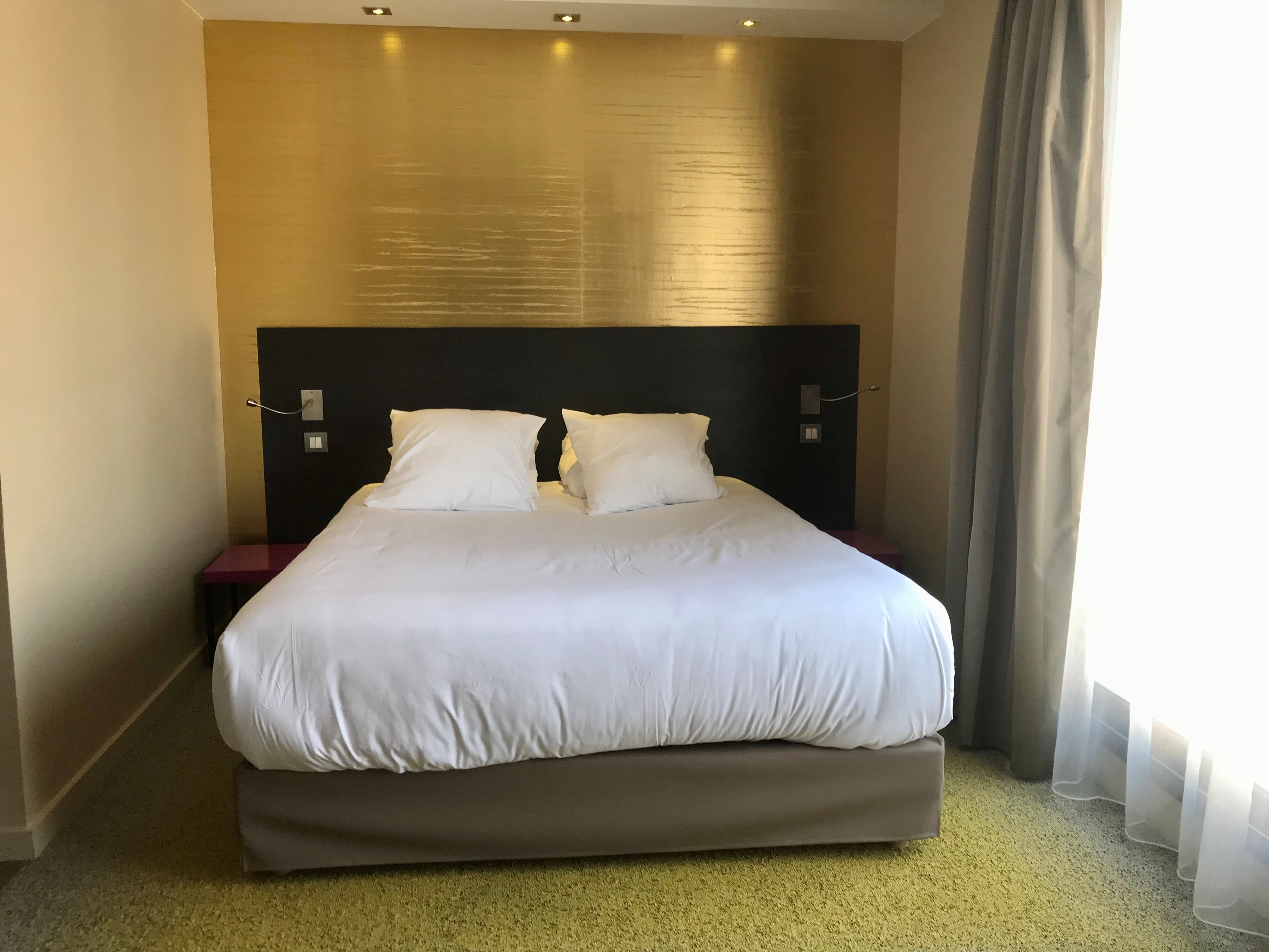 Studio, Apartment