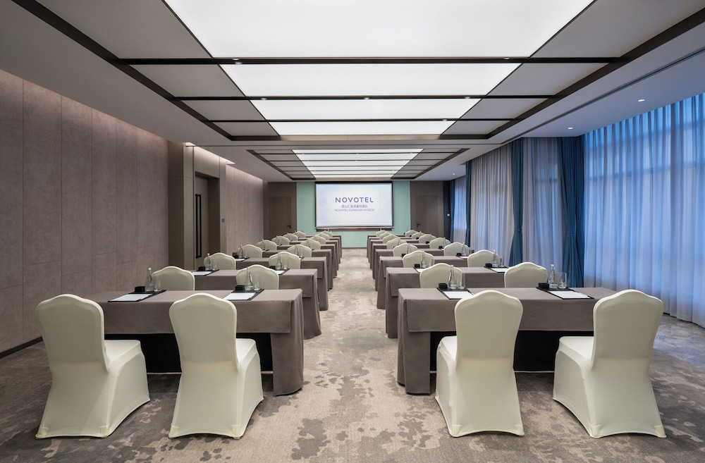 Novotel Kunshan Yangcheng Lake 46/60