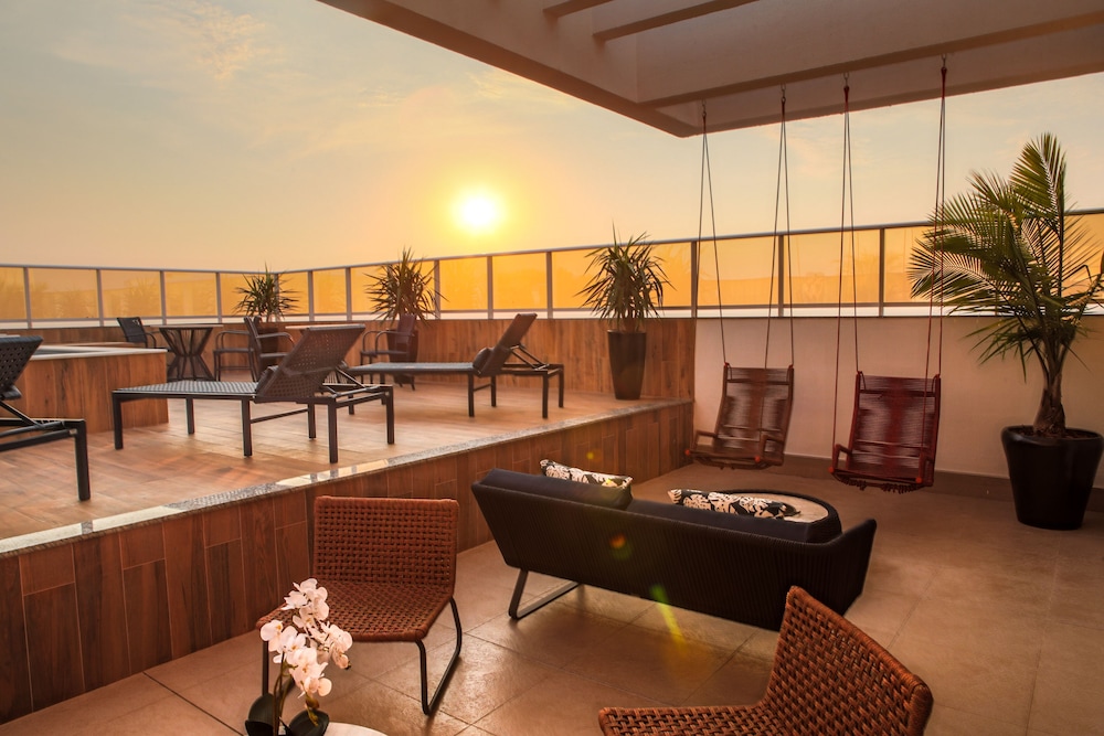 Advanced Business & Flats Hotel 32/46