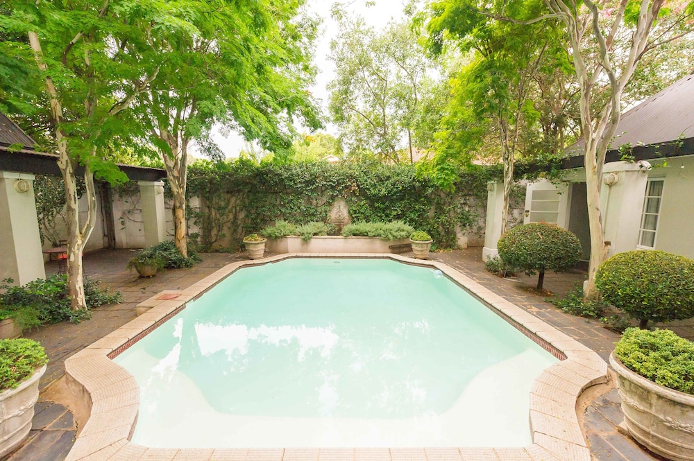 Osborne House - Guest House 4/72