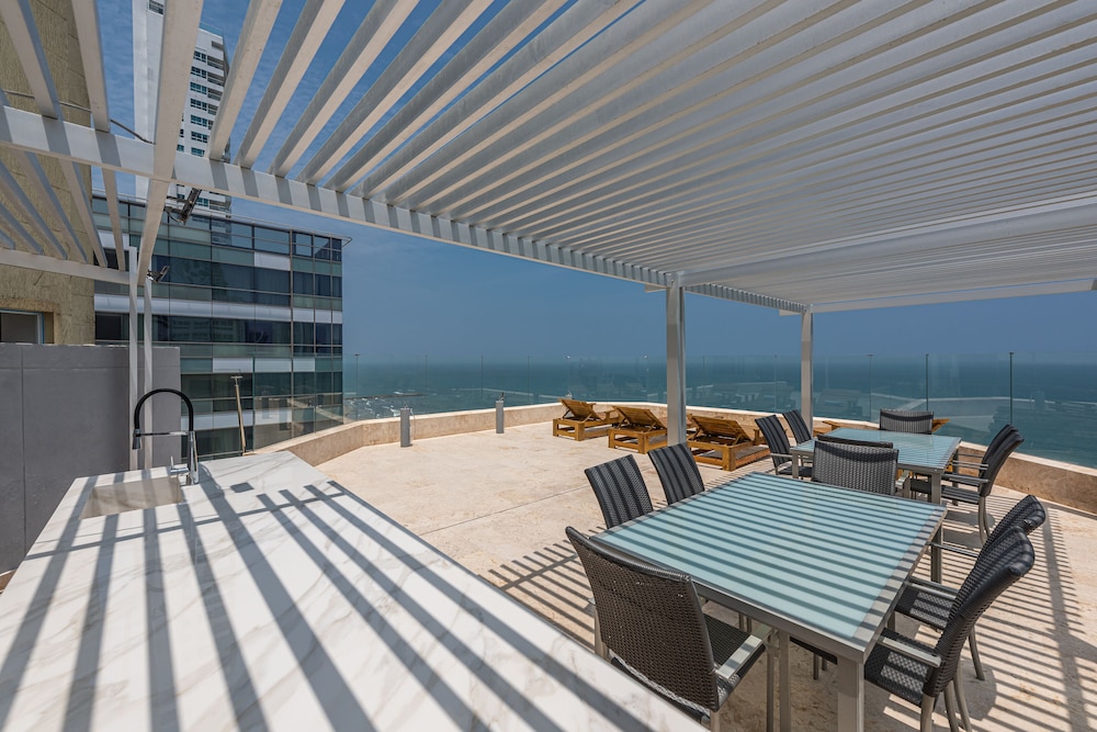 Hotel Regatta Cartagena 35/50