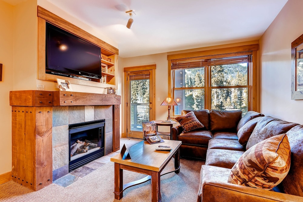 Springs 2 Bed 3 Bath Murphy 35/50