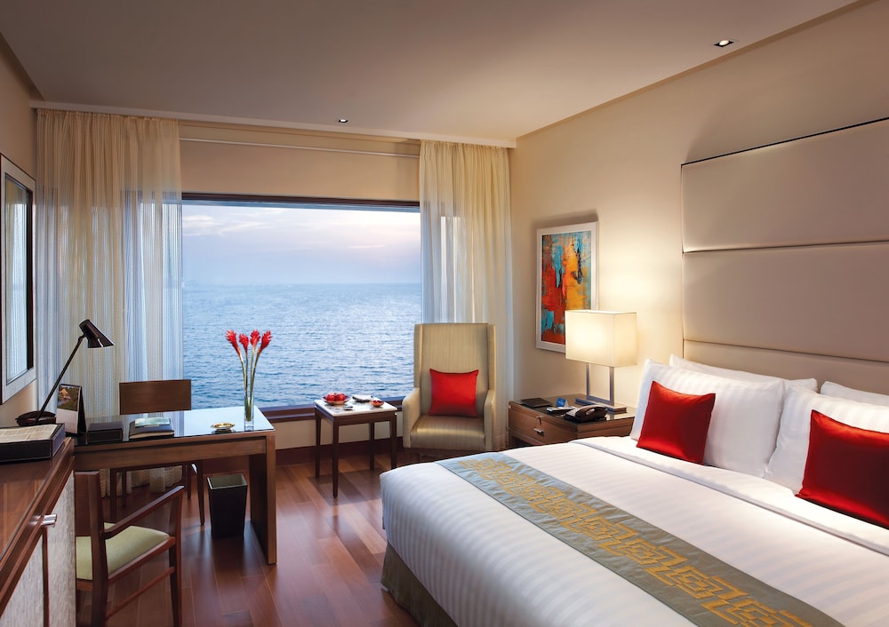 Room, King Bed, Ocean View